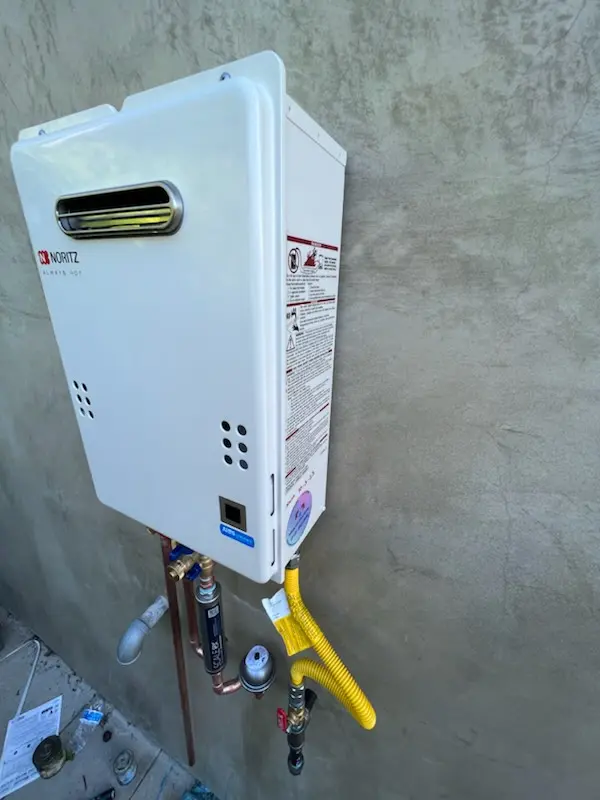 Tankless water heater installation for Tittabawassee homes
